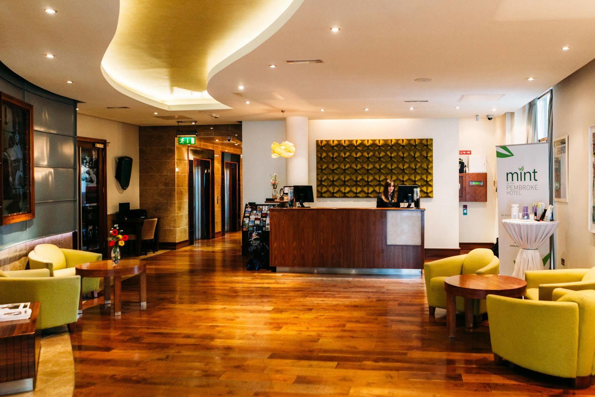Kilkenny Pembroke Hotel Extérieur photo
